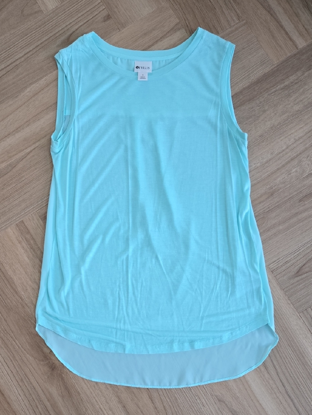 Stylish Women’s Sleeveless Tank Top - Light Aqua